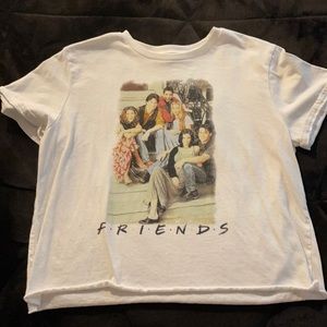 FRIENDS VINTAGE LOOK CROP TOP